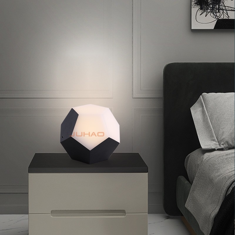 12612砂黑现代简约礼品台灯